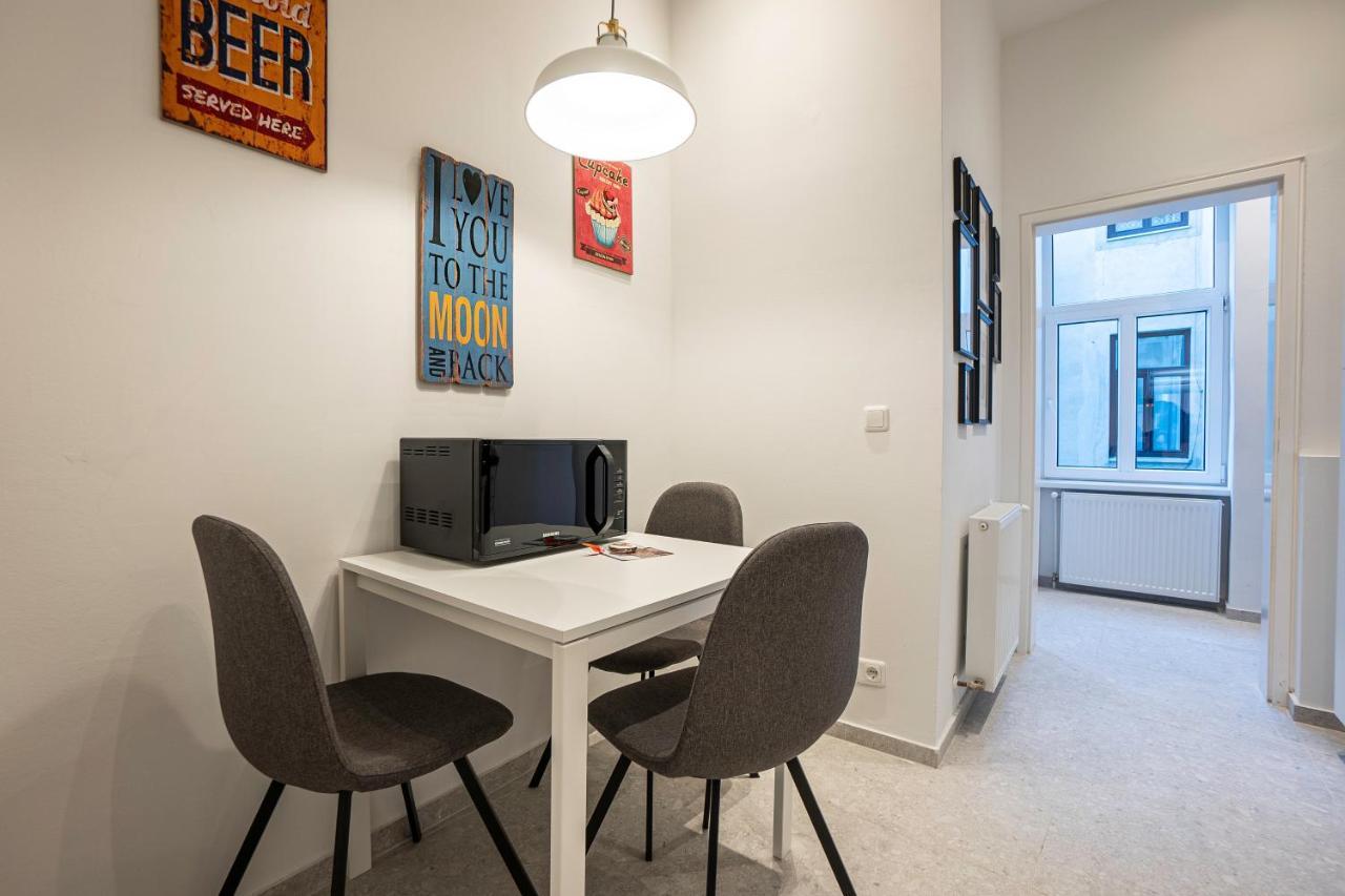 Experience Fresh Comfort In Our Brand-New Apartment In Vienna'S 17Th District Esterno foto